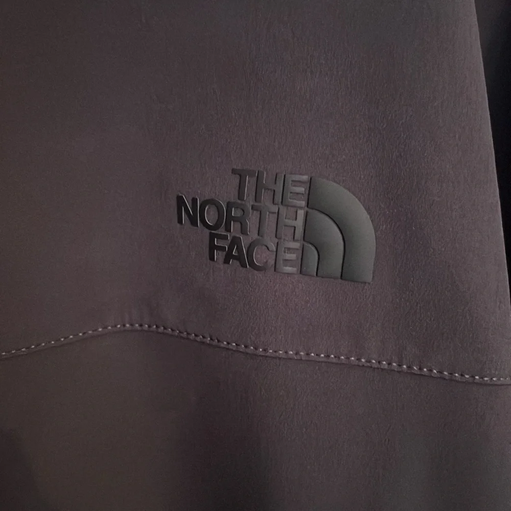 The Northface Windfall men’s 2XL gray jacket